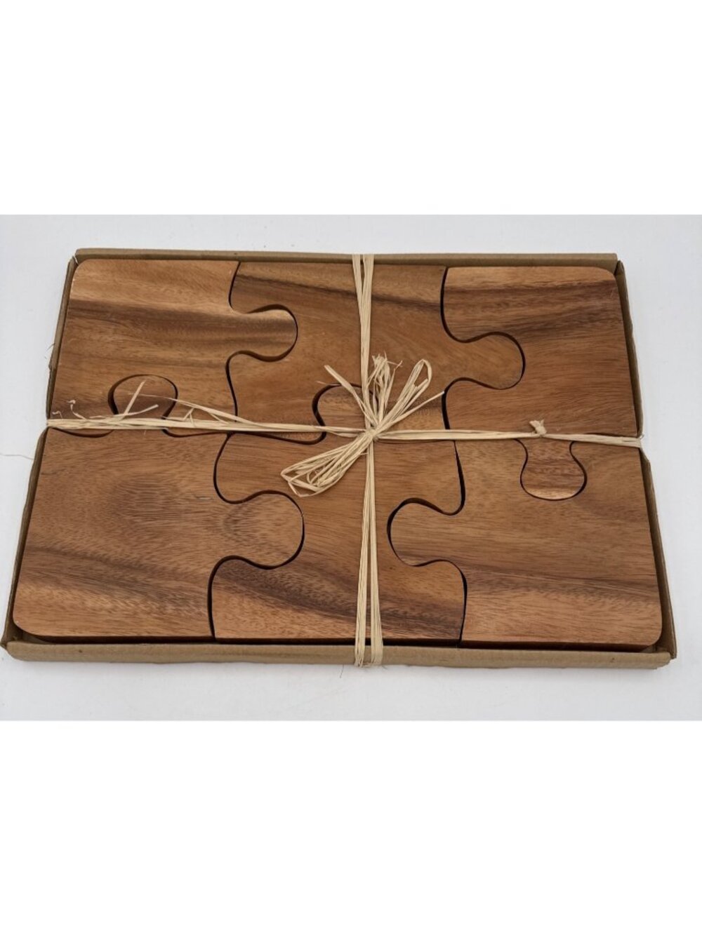 Puzzle-Shaped Wood Cutting Board Set With Natural Finish